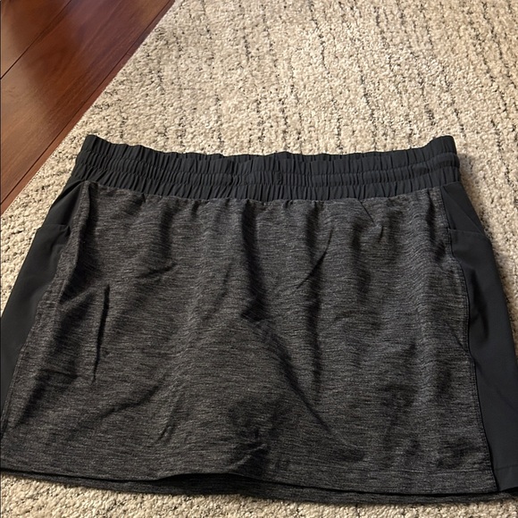 Athleta Pants - Athleta heathered tennis pickleball skort L shorts golf